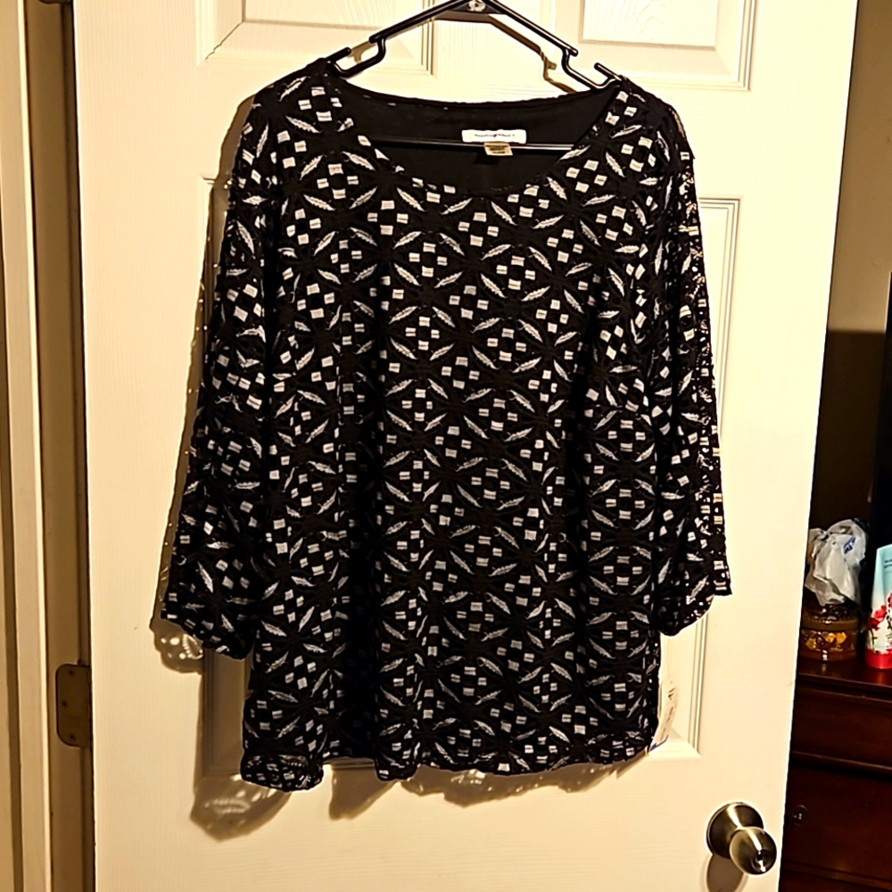 Size xl Allison Daley top